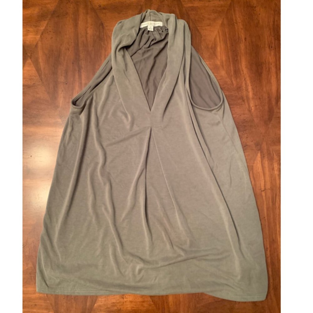 Green Envelope Tank